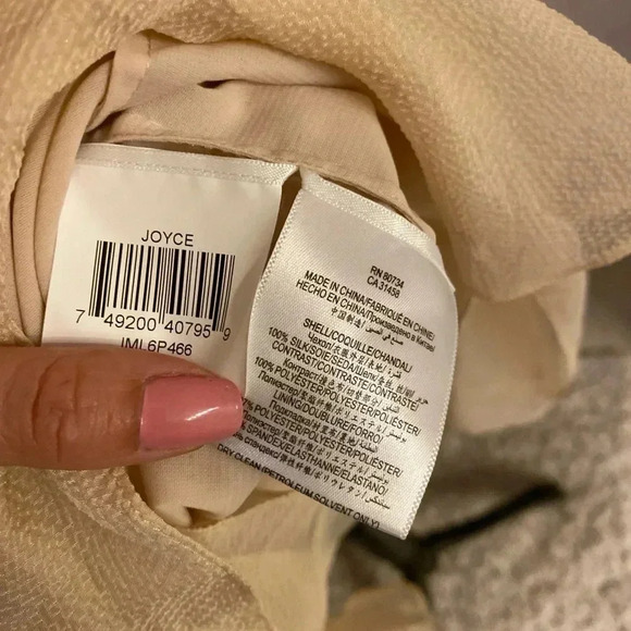 BCBGMAXAZRIA Tiered Ruffled Halter Sundress size 4 - Picture 9 of 9